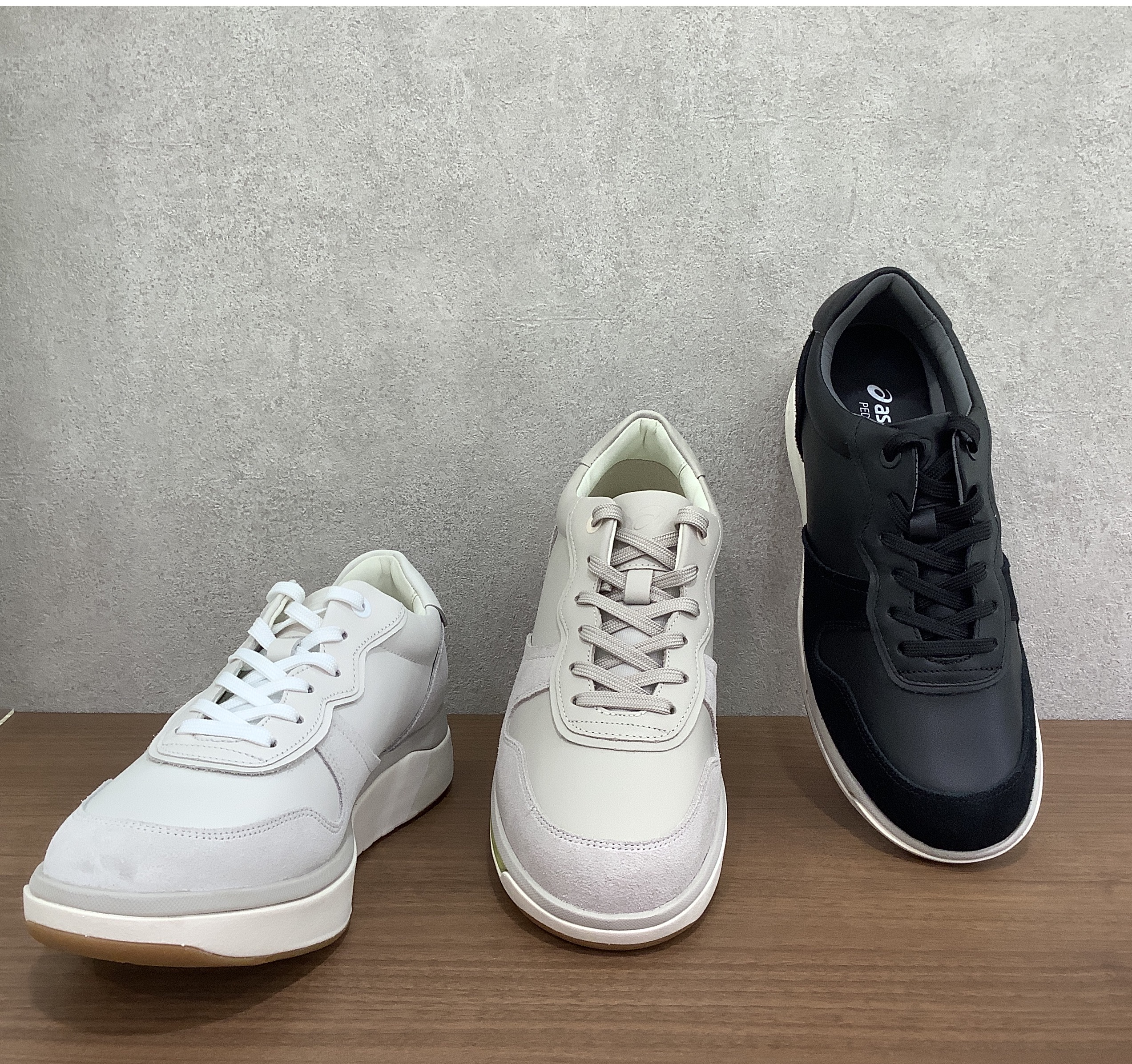 🌸春の新作スニーカー入荷👟🌼