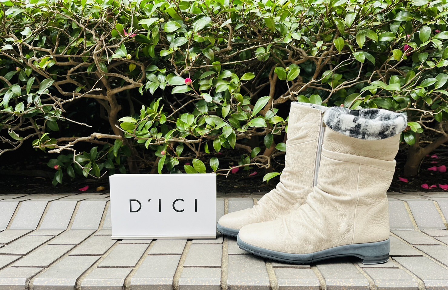 ファーがポイント✨のディッシィハーフブーツ🥾