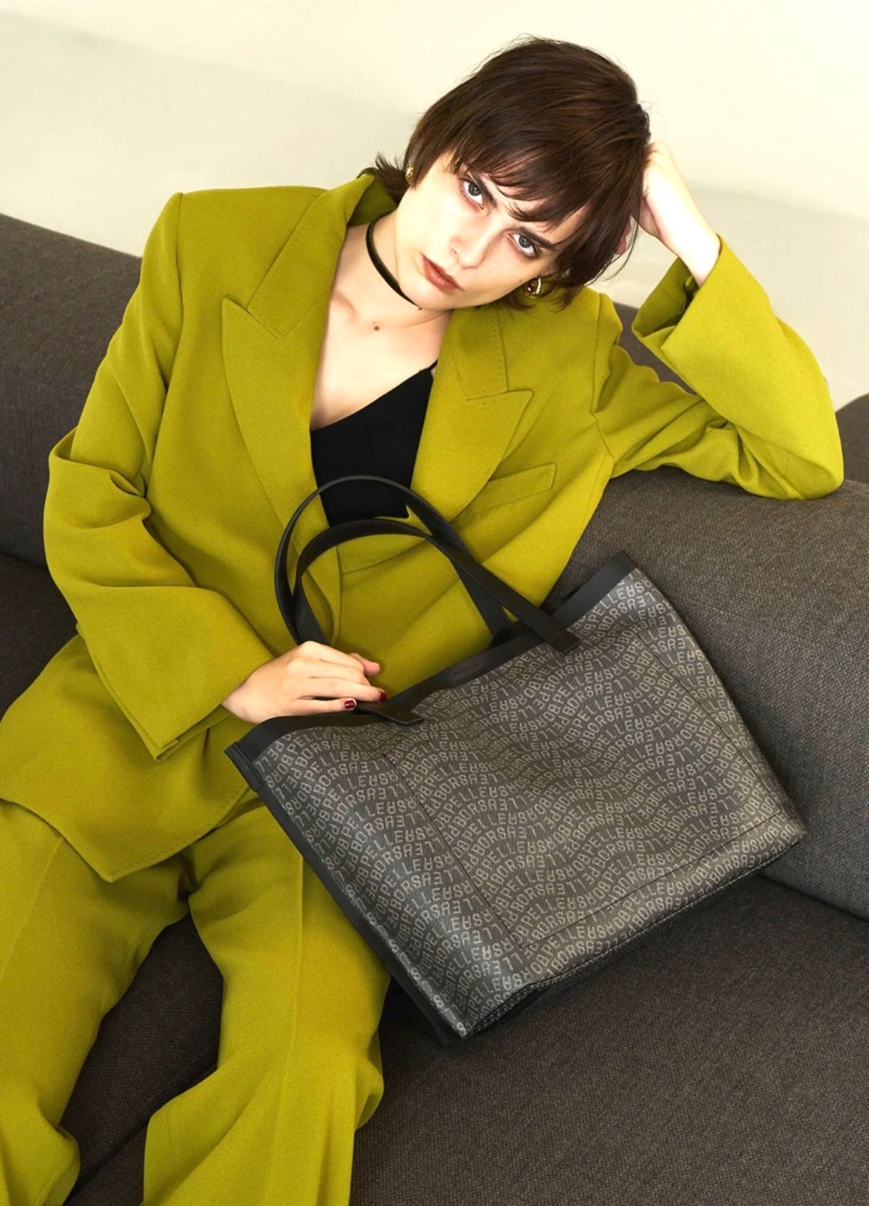 【PELLE BORSA】👜👛新シリーズ『グリーズ』総柄ロゴのトート＆ボストンバッグが登場！