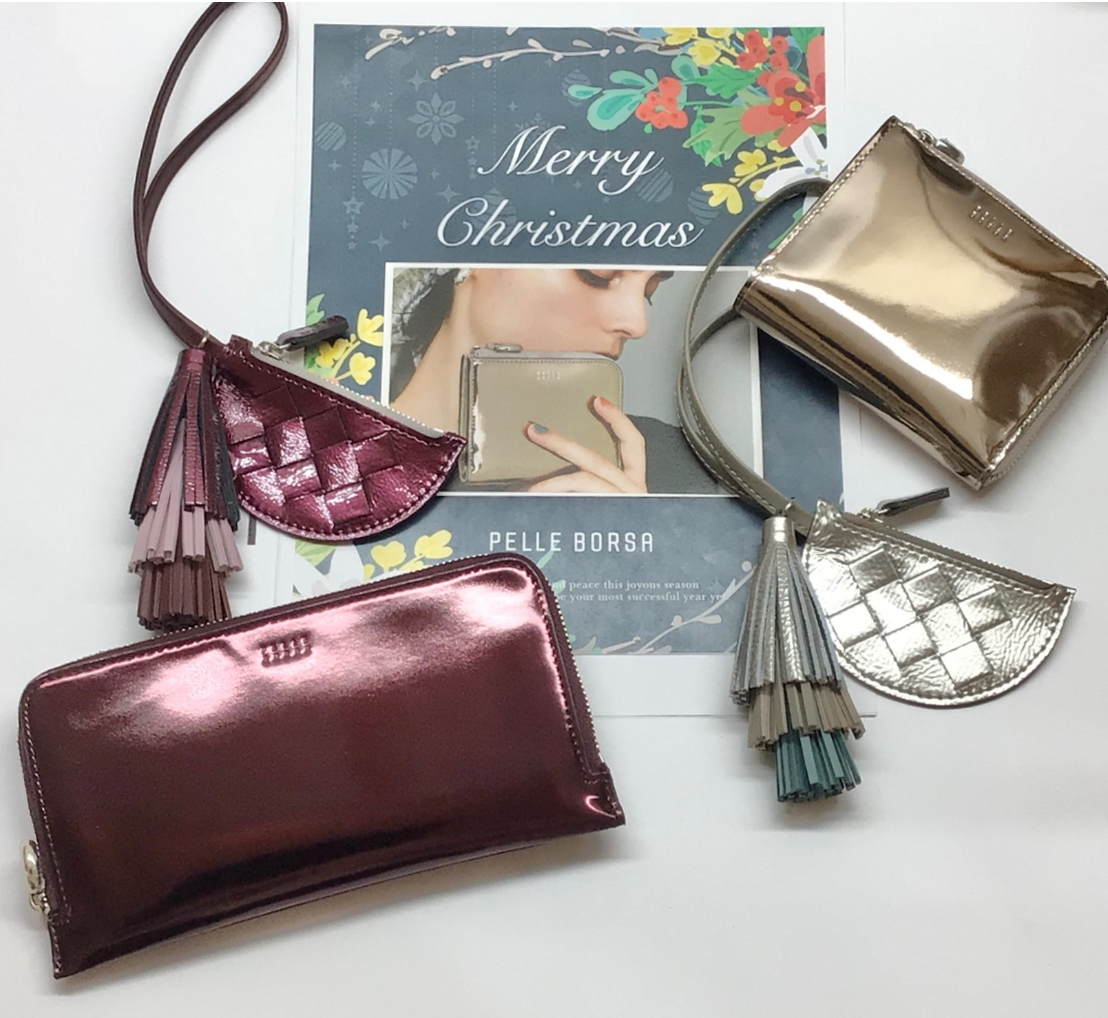 【PELLE BORSA】👜👛クリスマスギフトに🎁✨キラめくお財布&バッグチャーム✨