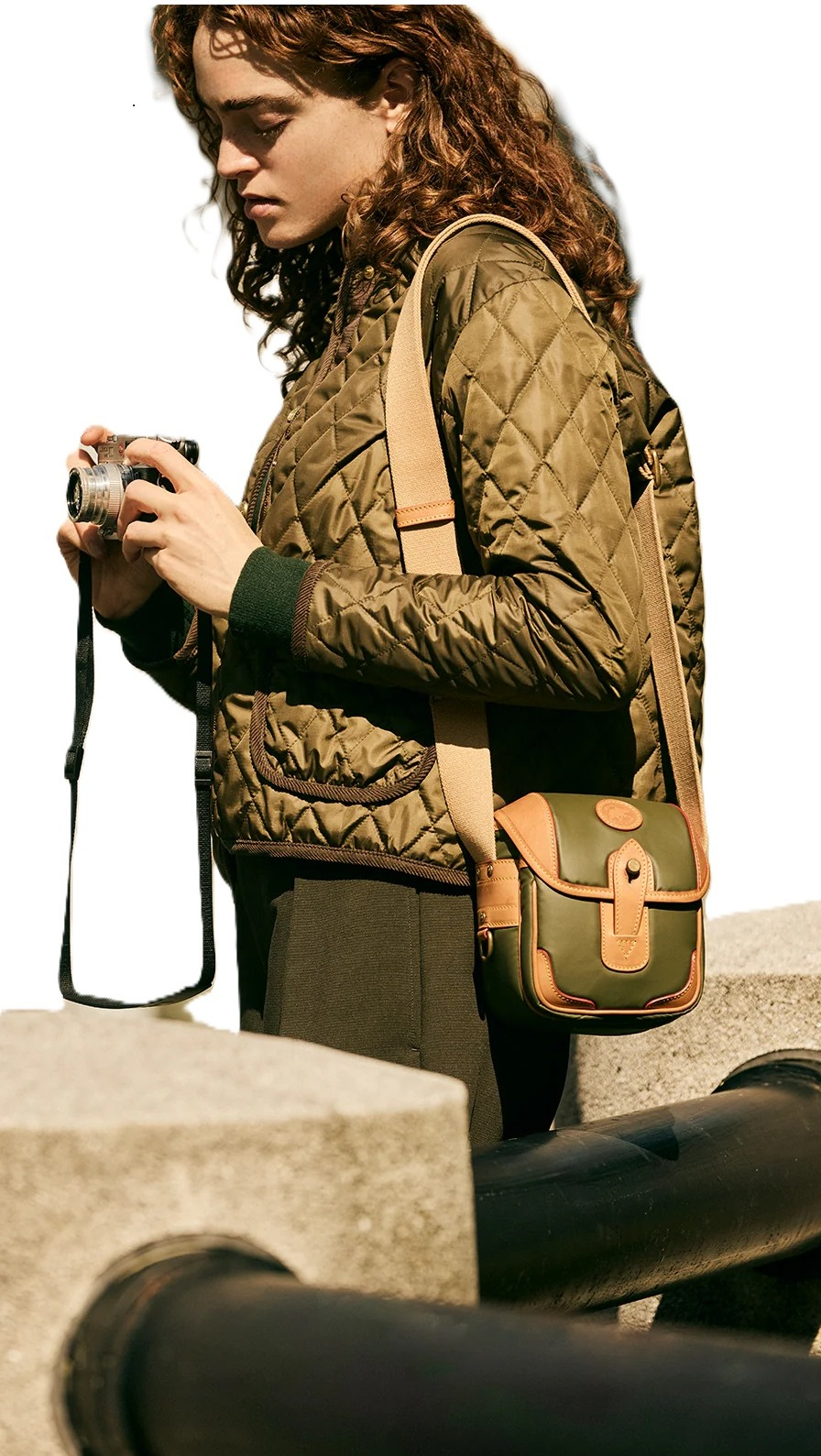 旅の道具を収納するためのロマンティックなバッグが誕生