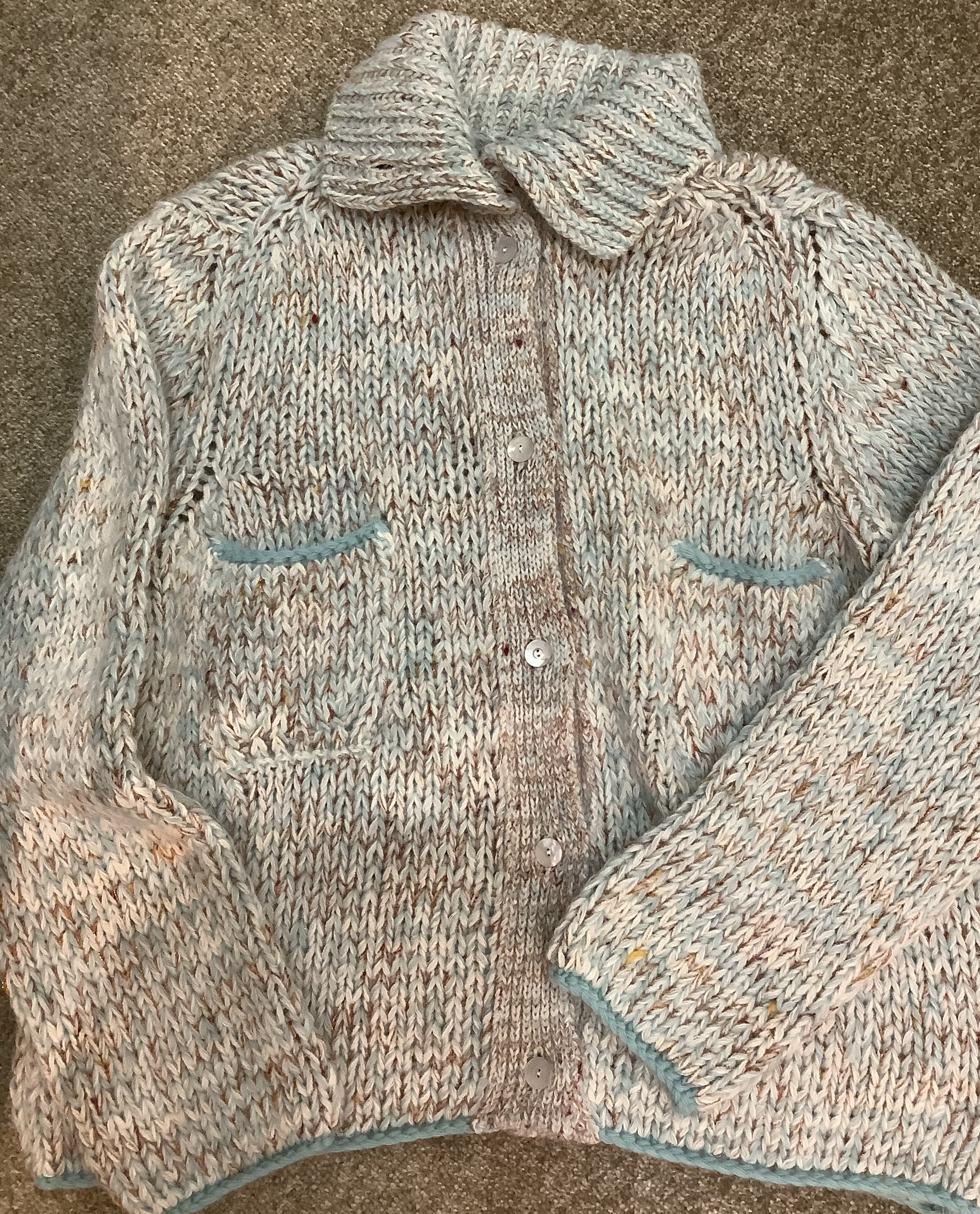 賀来千香子さんデザインの極上ニット🎵