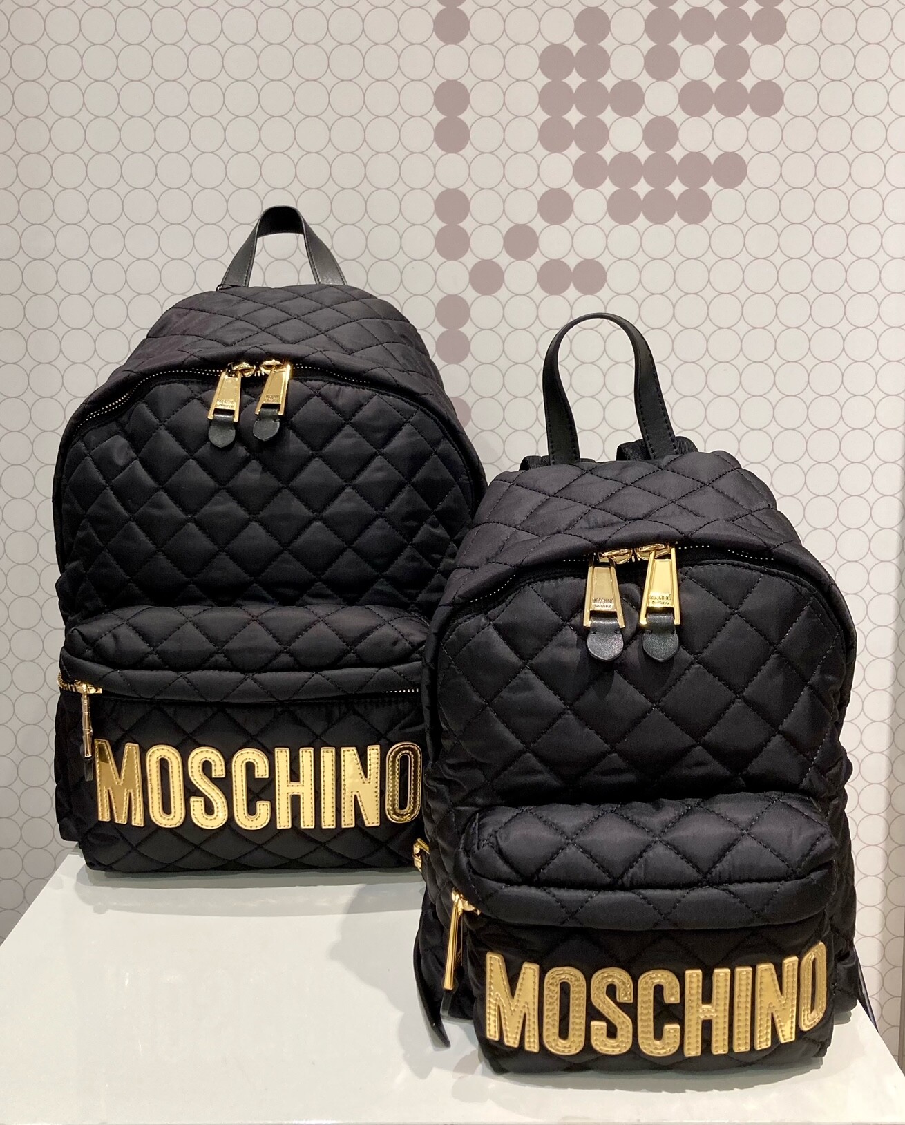 定番アイテム 人気のバックパック入が入荷いたしました👏