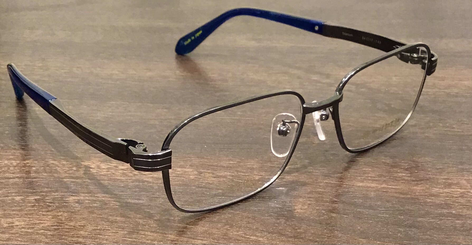 天然素材使用のハイグレードメガネ👓