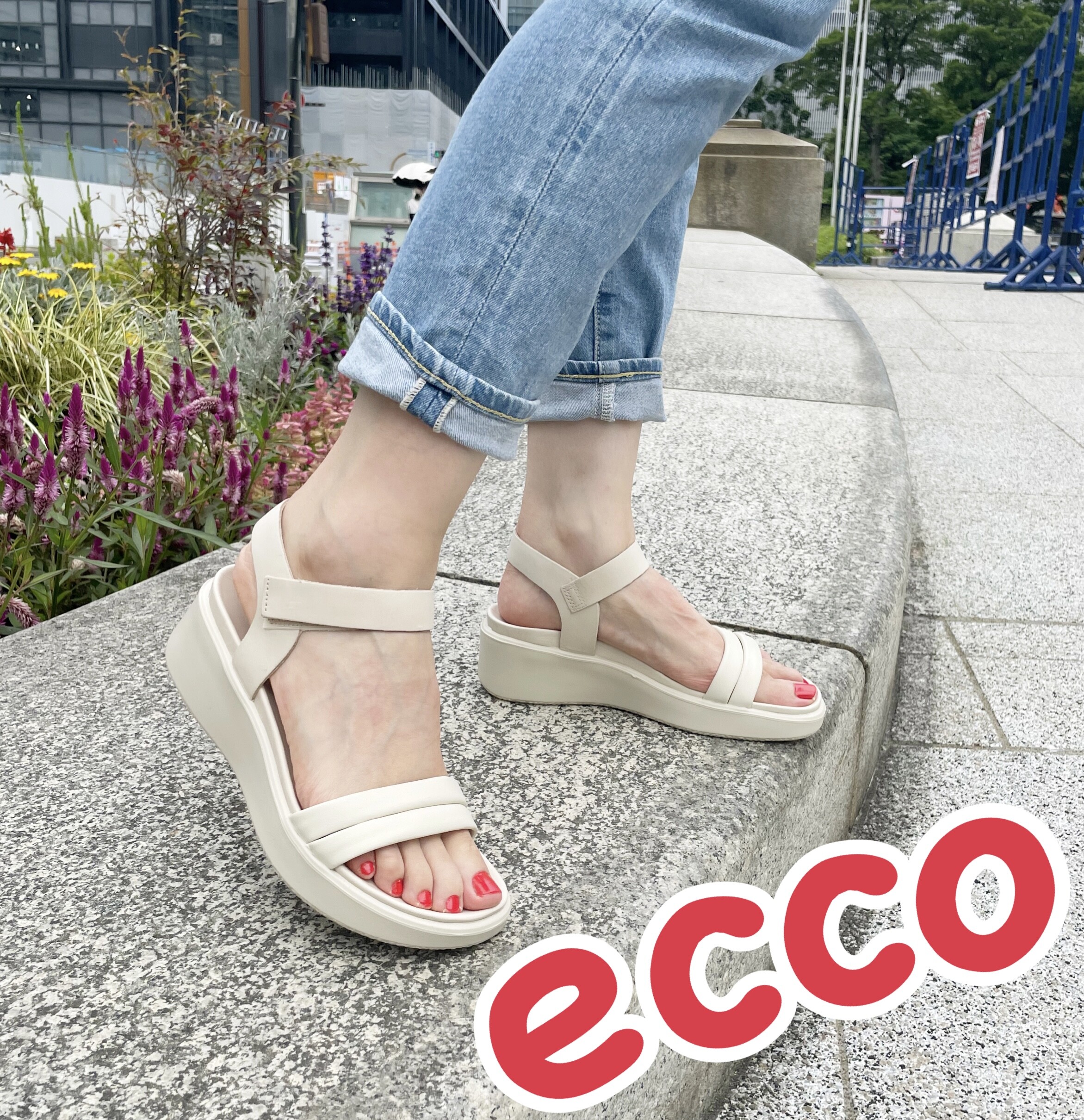今年のマスト☝️どんなスタイルにもピッタリなサンダル👡