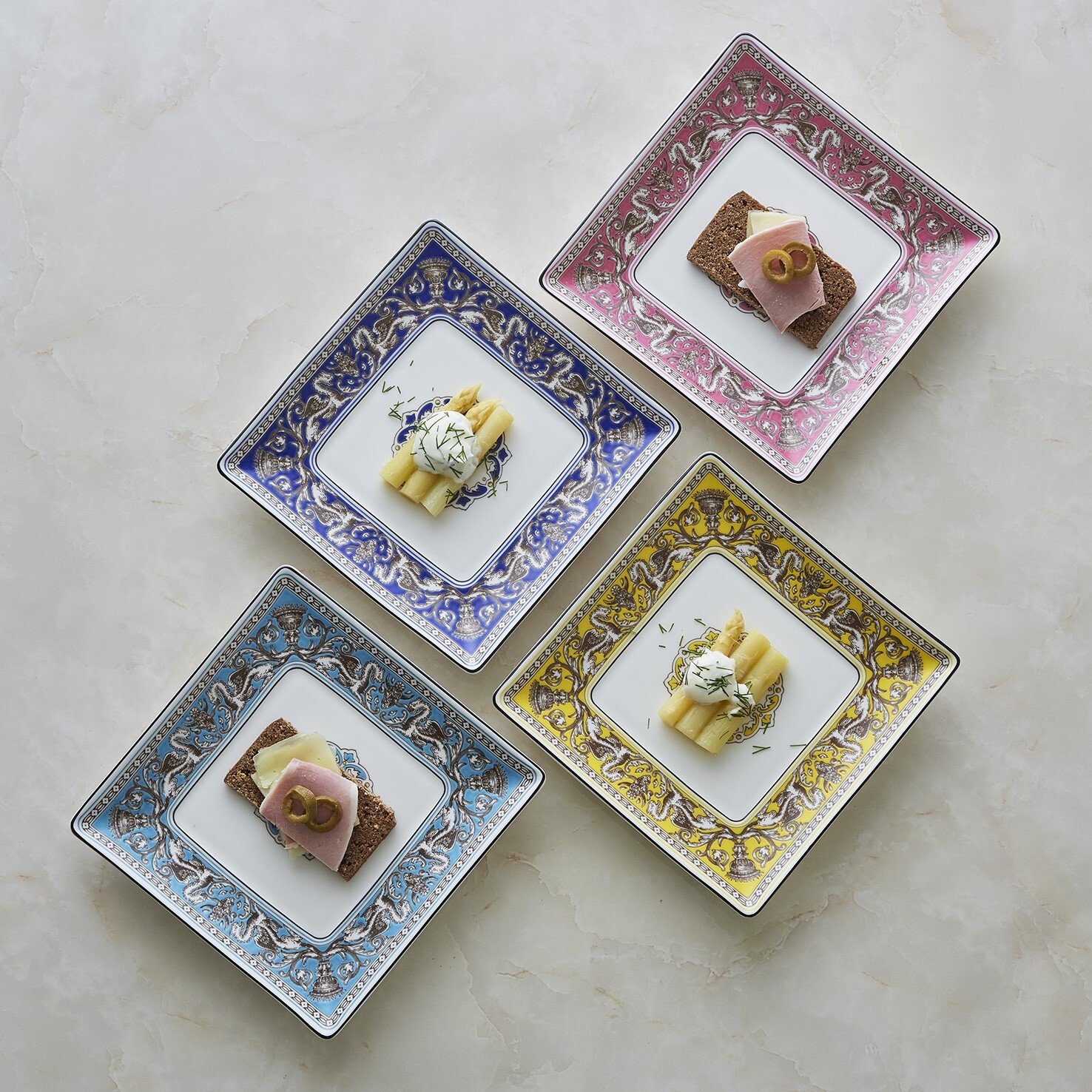 ウェッジウッドの迎春🎍