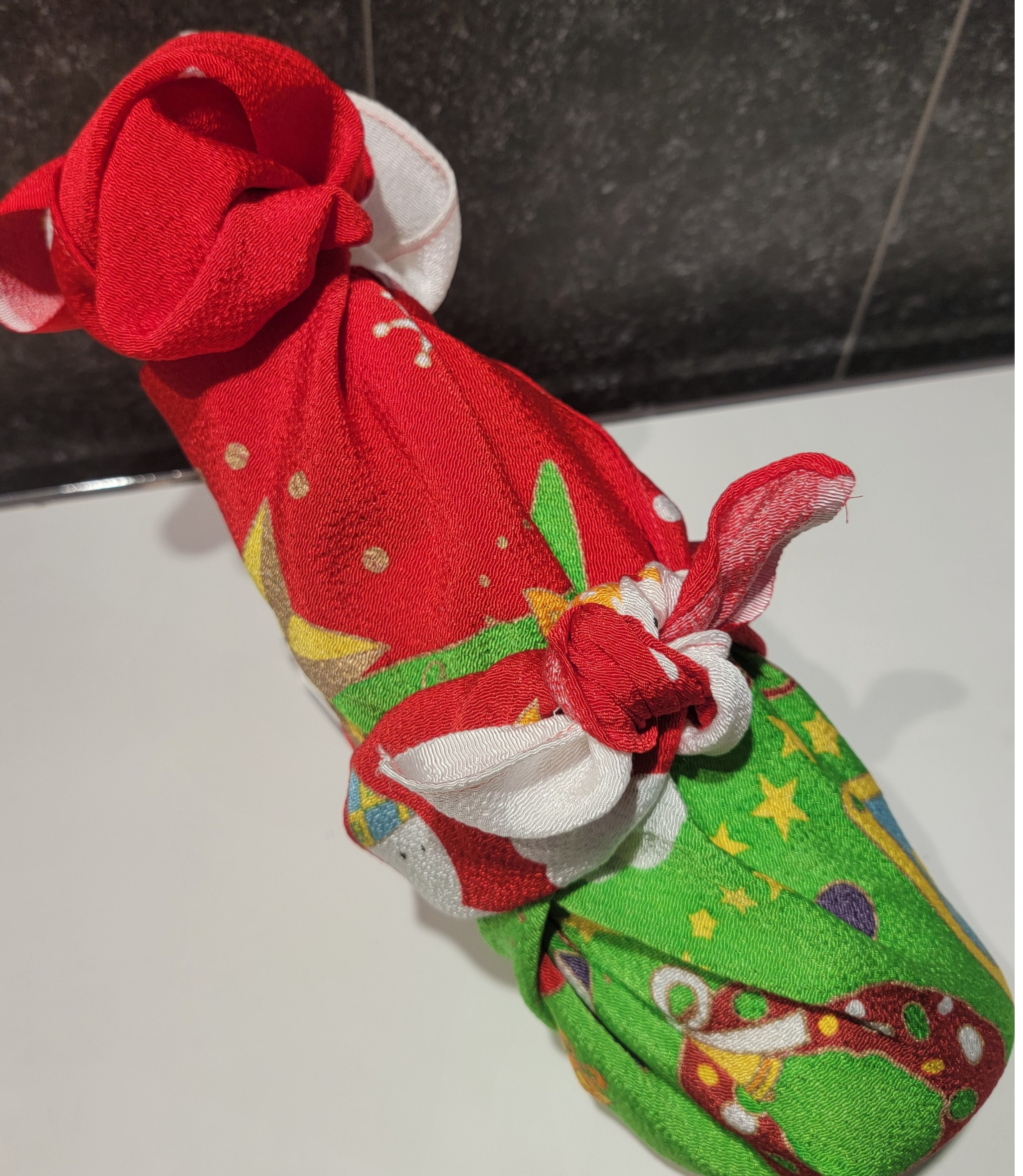 ふろしきでクリスマスラッピング