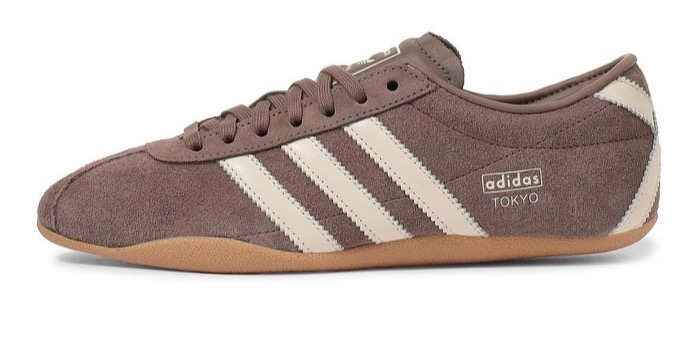 ADIDAS TOKYO 足当たりの気持ち良いソフトなスウェードスニーカー