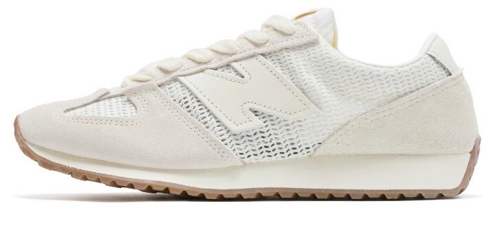 NEW BALANCE U471 様々なコーデに使える万能シューズあります⭐️