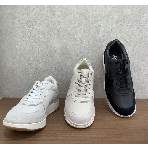 🌸春の新作スニーカー入荷👟🌼