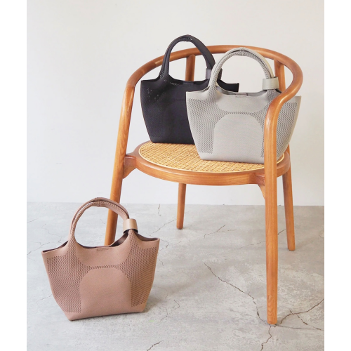 【PELLE BORSA】👜👛NEW！ニットバッグで秋を先取り🍁🌰新色モカムース登場