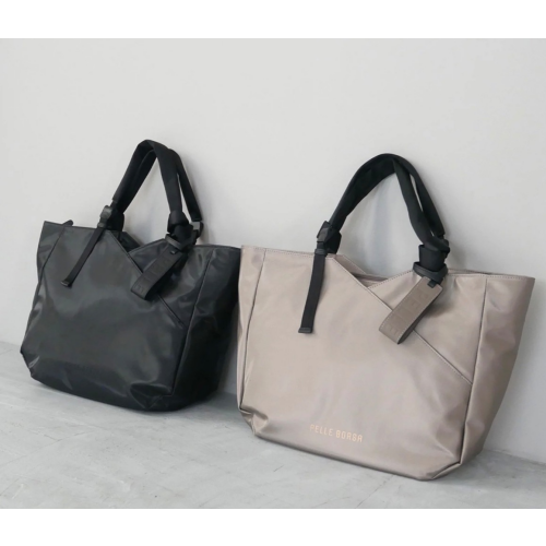 【PELLE BORSA】👜👛NEW！大きめトートバッグ👜ジムに旅行に連れてって😆
