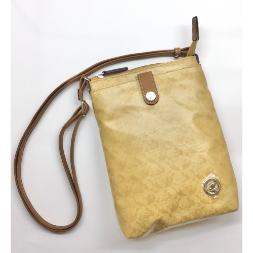 【PELLE BORSA】👜👛百貨店限定アイテム🔔マスタード色の小さめタテ型ショルダー🔔