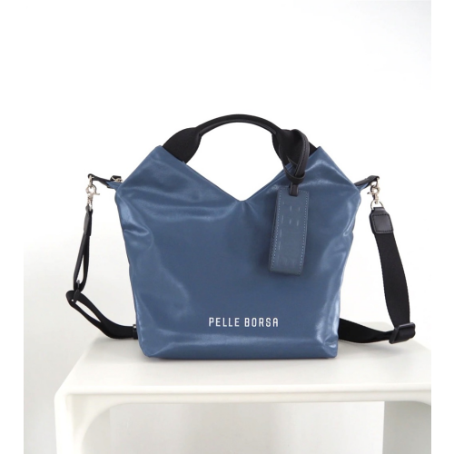 【PELLE BORSA】👜👛大人気の2WAYハンドバッグにネイビーが仲間入りです♪