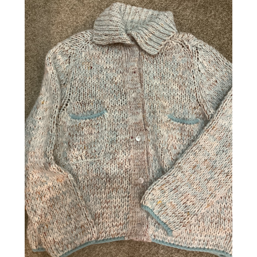 賀来千香子さんデザインの極上ニット🎵