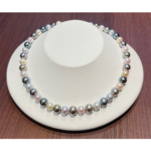 マルチカラーネックレスのご紹介✨