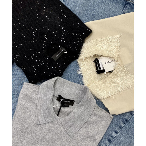 襟付きトップス👕