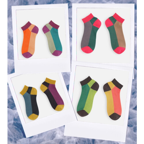 フロント色違いソックス