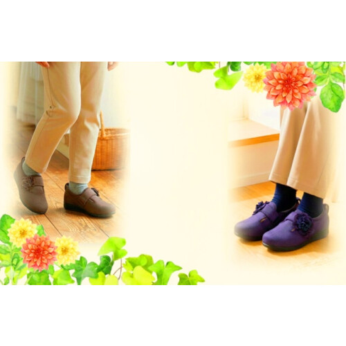 お花の想いのケアシューズ