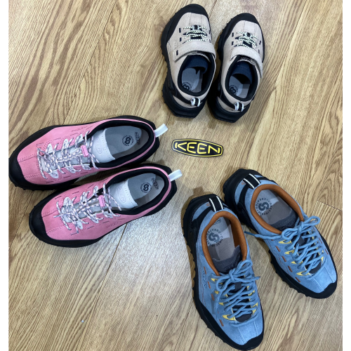 KEEN 春のお出かけ親子おそろいスニーカー