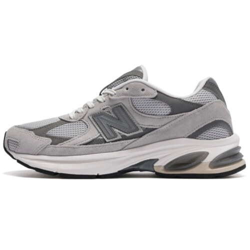 NEW BALANCE U2010 クラシックなデザインに上質なクッションのハイブリッドモデル