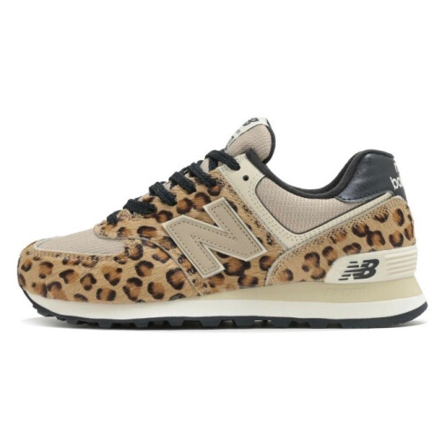 NEW BALANCE W574 PN トレンドのブラウンカラーとの相性抜群な一足