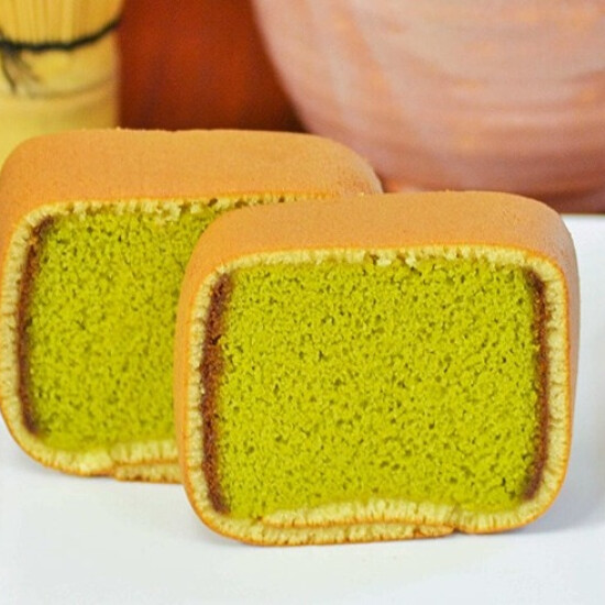 期間限定☆抹茶カステラ巻販売中!