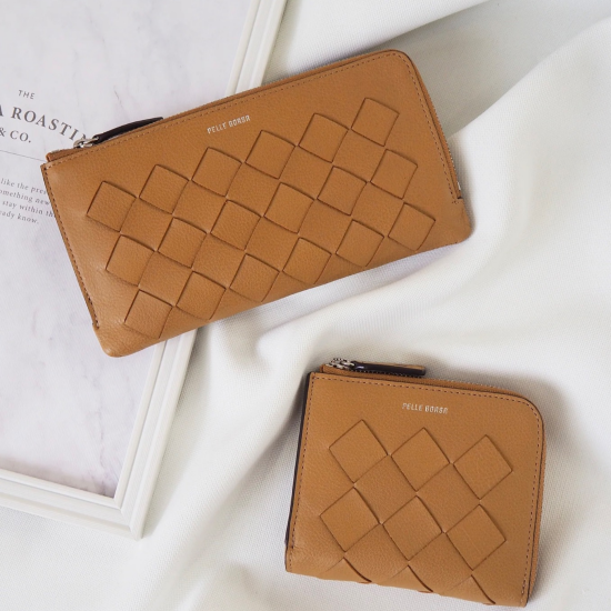 【PELLE BORSA】👜👛NEW！コンパクトサイズ！編み込みレザーのお財布