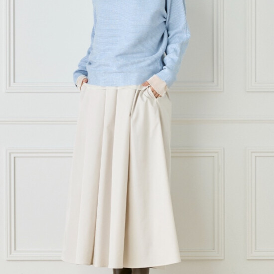 上品に華やぐニット　　DAY by DAY