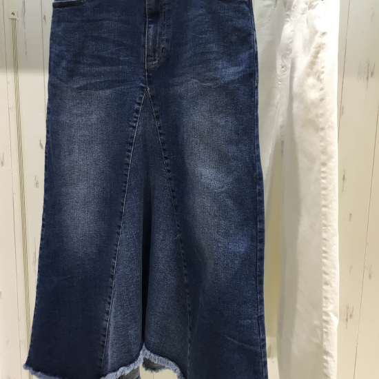 デニムスカートが入荷しました✨