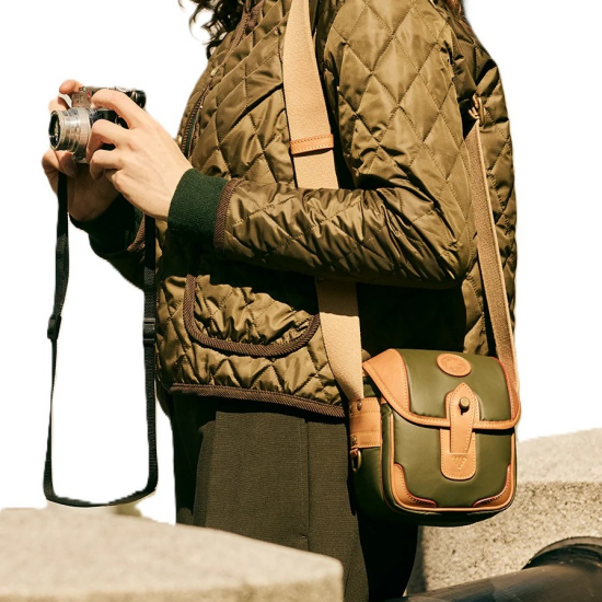 旅の道具を収納するためのロマンティックなバッグが誕生