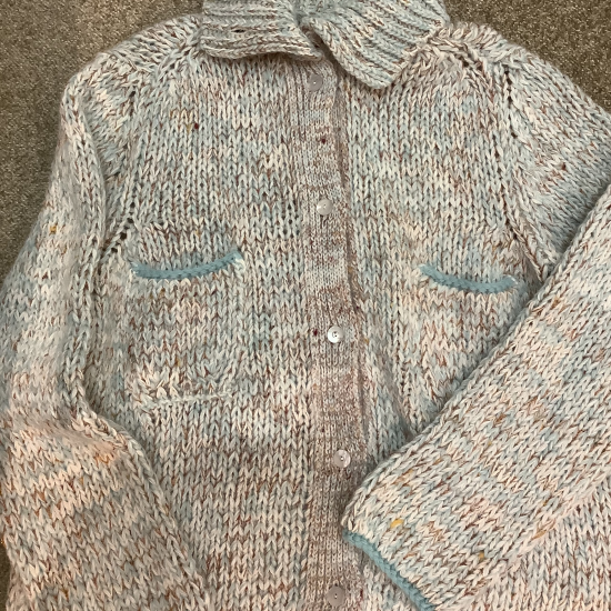 賀来千香子さんデザインの極上ニット🎵