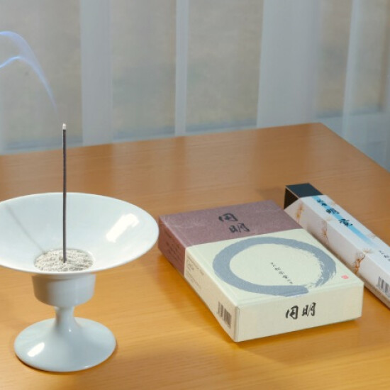 ＜松栄堂 香音＞　〜明るく 晴れやかに　新しい一年を想う〜