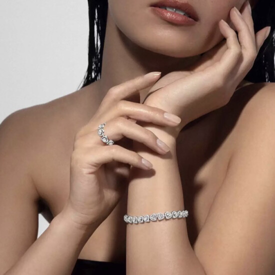 Messikaで魅せる大人のHeart Jewelry