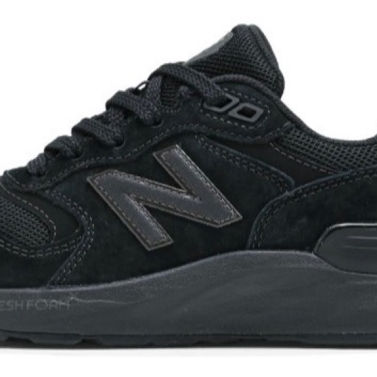 NEW BALANCE  W880 9J8 大人気カラーがリストック！！お早めのご検討を！