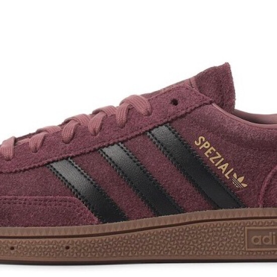 adidas HANDBALL SPEZIALインパクト強めなのに合わせやすいカラーリングが入荷✨